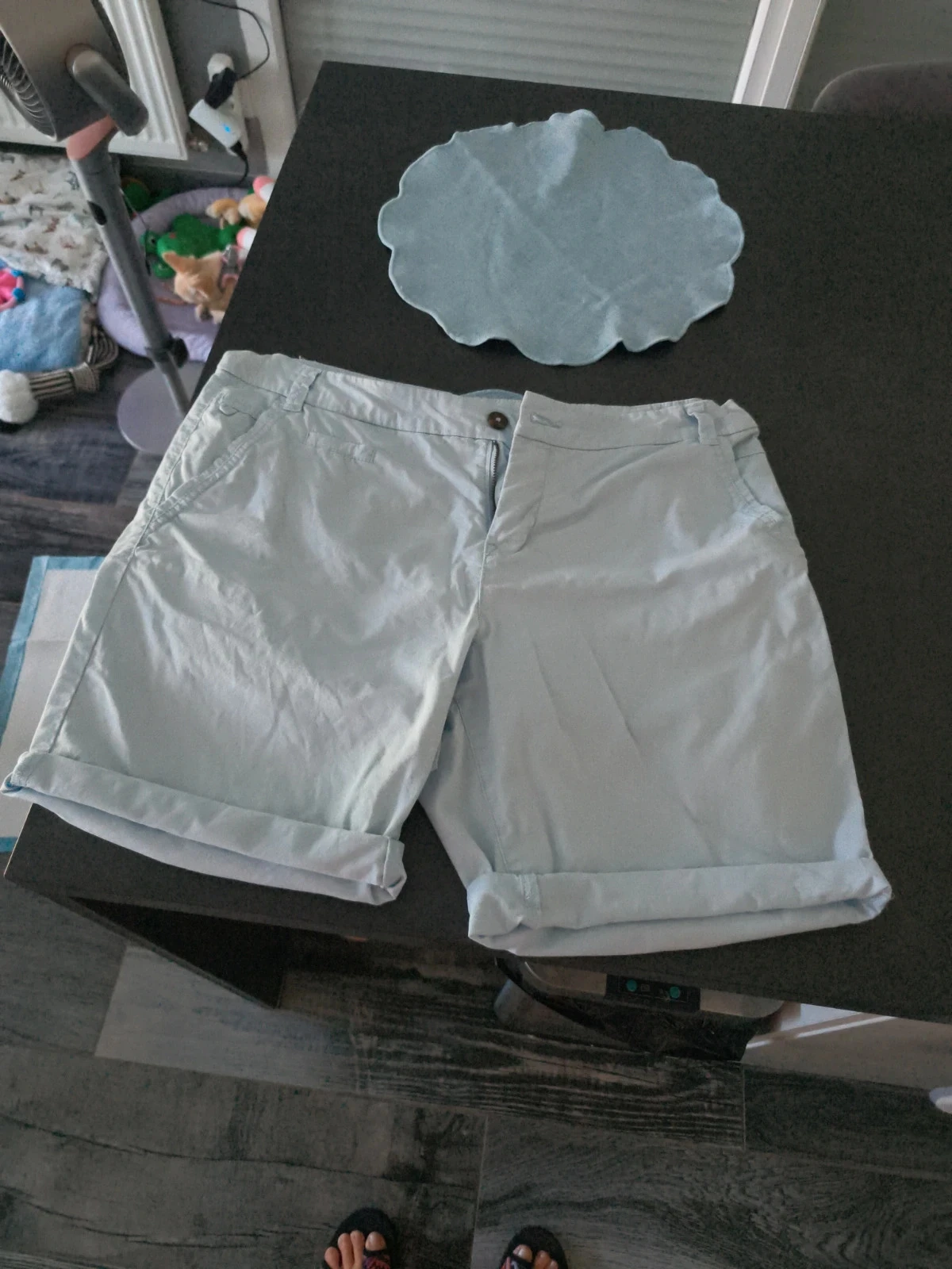 Short bleu ciel stretch